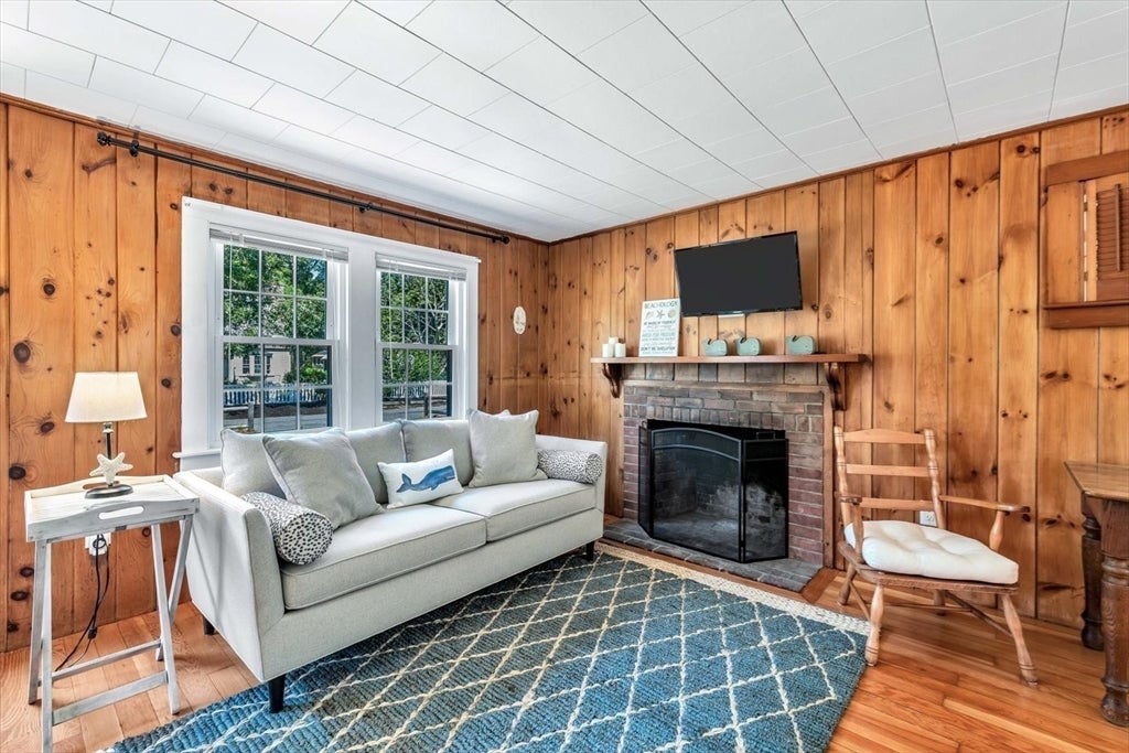 3 Danbury Street, Yarmouth, MA Photo #8