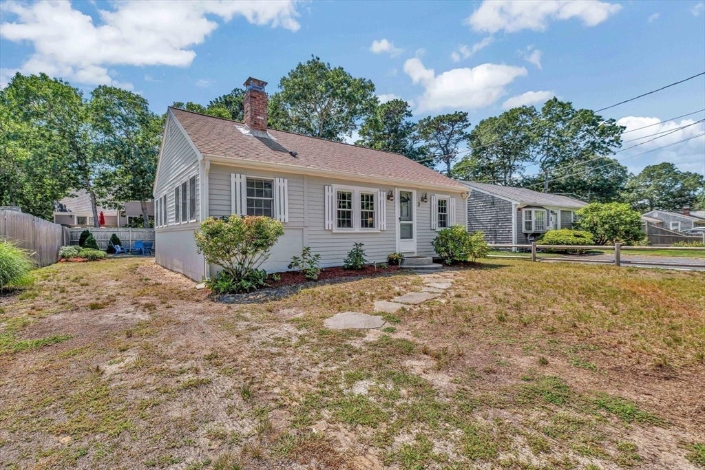 3 Danbury Street, Yarmouth, MA Photo #4