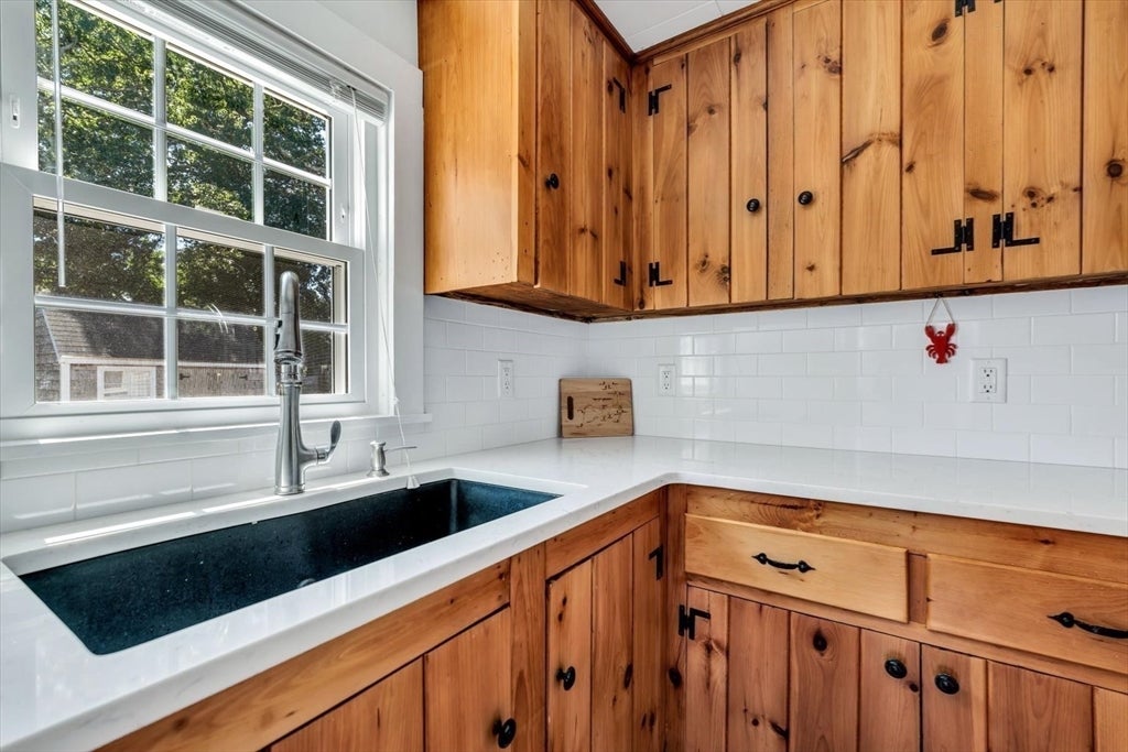 3 Danbury Street, Yarmouth, MA Photo #22