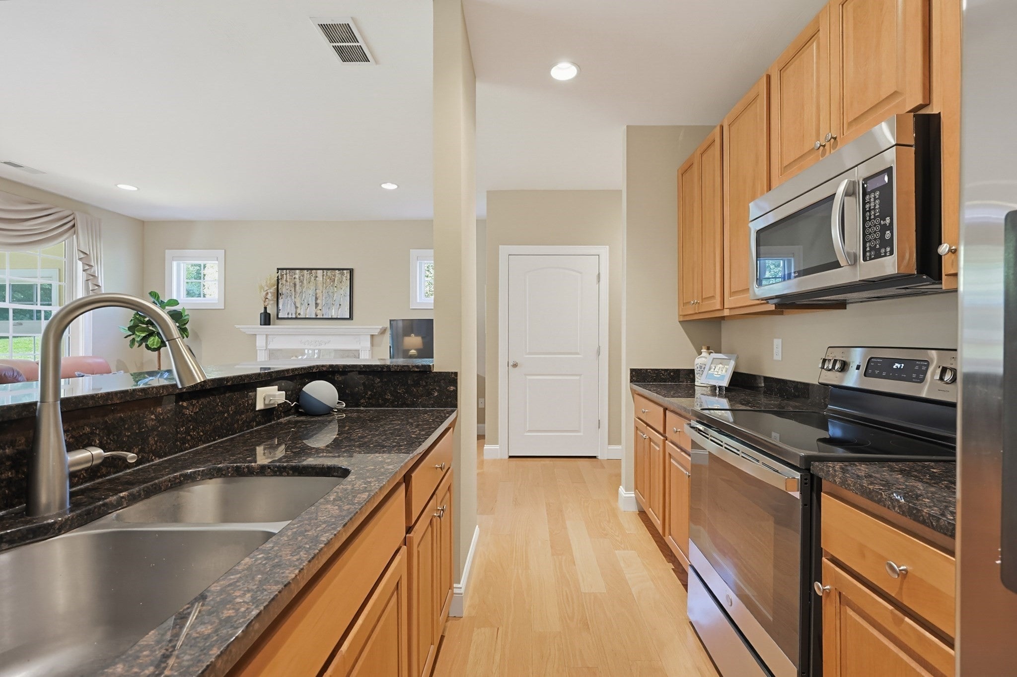 17 Hartland Way #17, Acton, MA, 17 Hartland Way #17, Acton, MA Photo #5