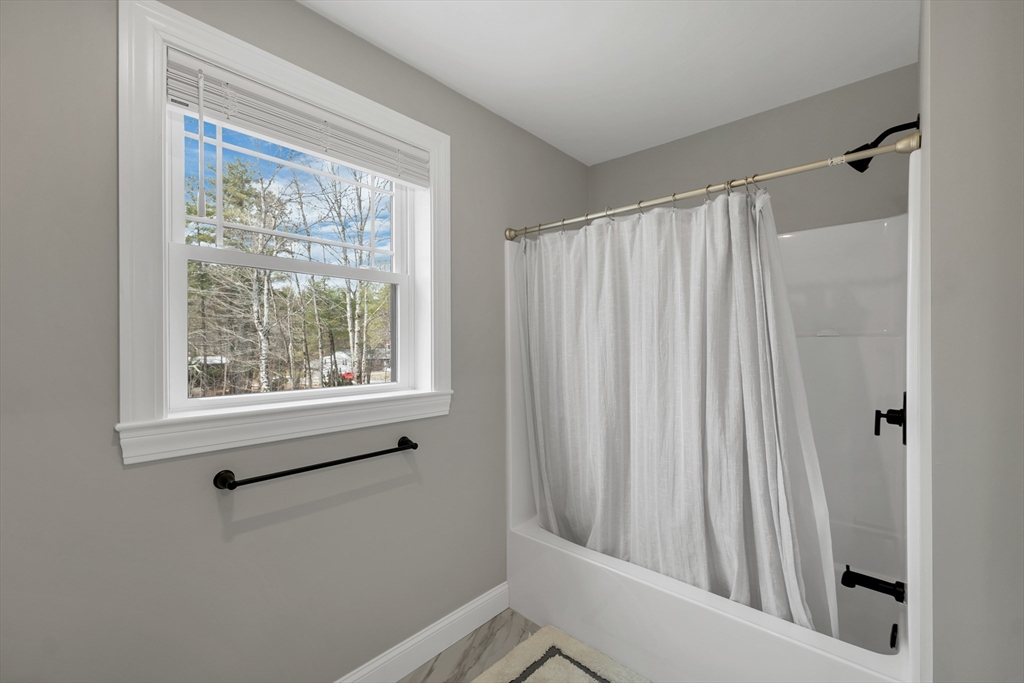 453 Maple Street, Hopkinton, NH Photo #34