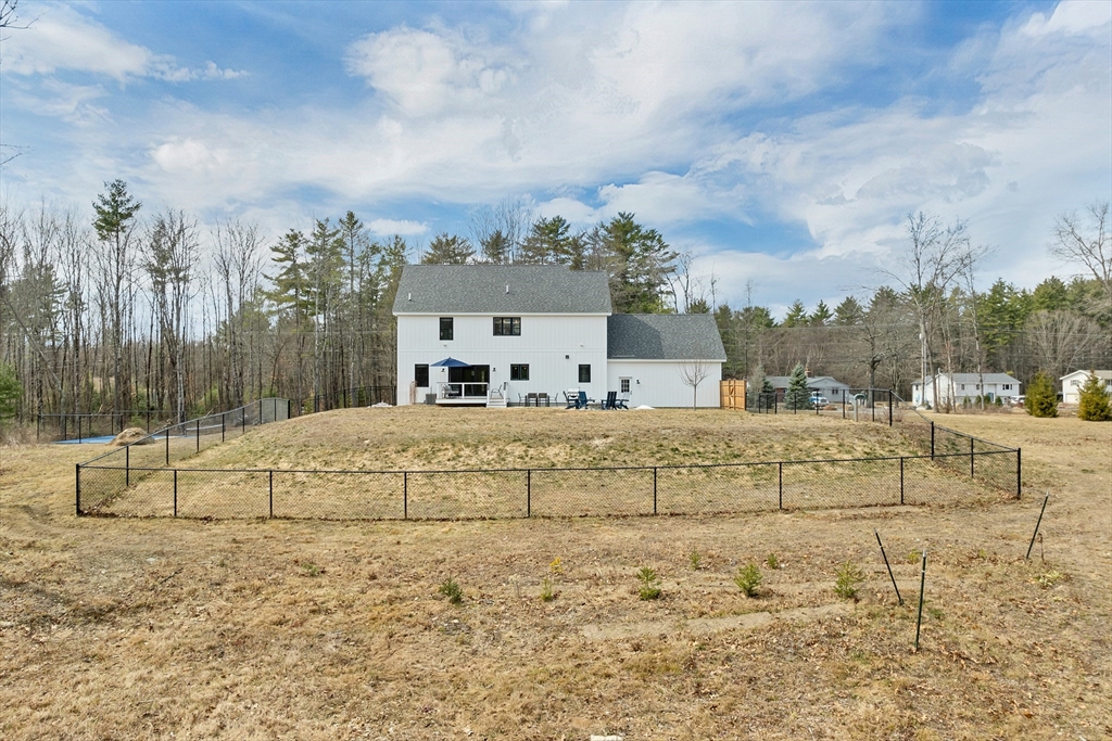 453 Maple Street, Hopkinton, NH Photo #38