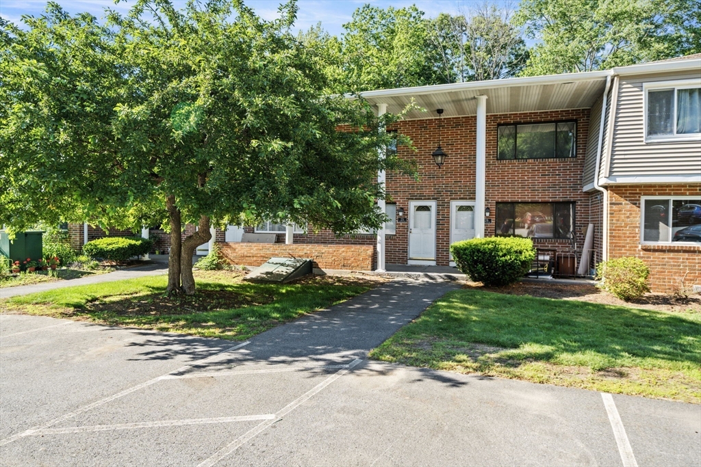 25 Farrwood Dr 25