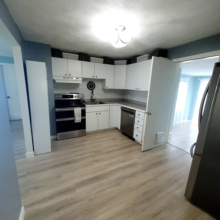 33 Markham Cir