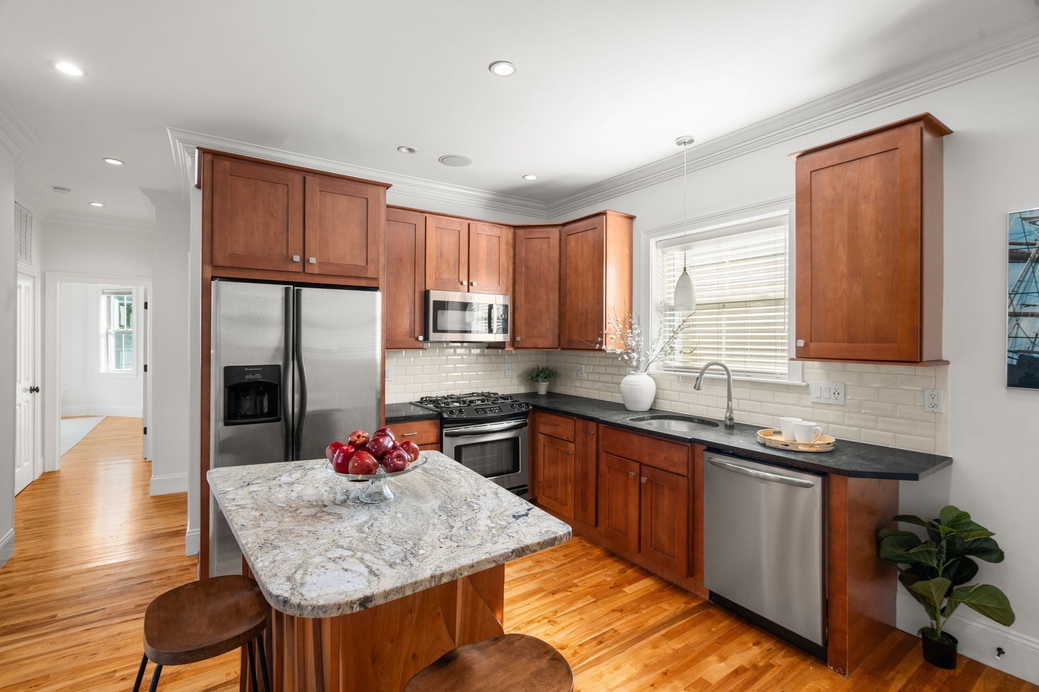 35 White Pl #3, Brookline, MA, 35 White Pl #3, Brookline, MA Photo #4