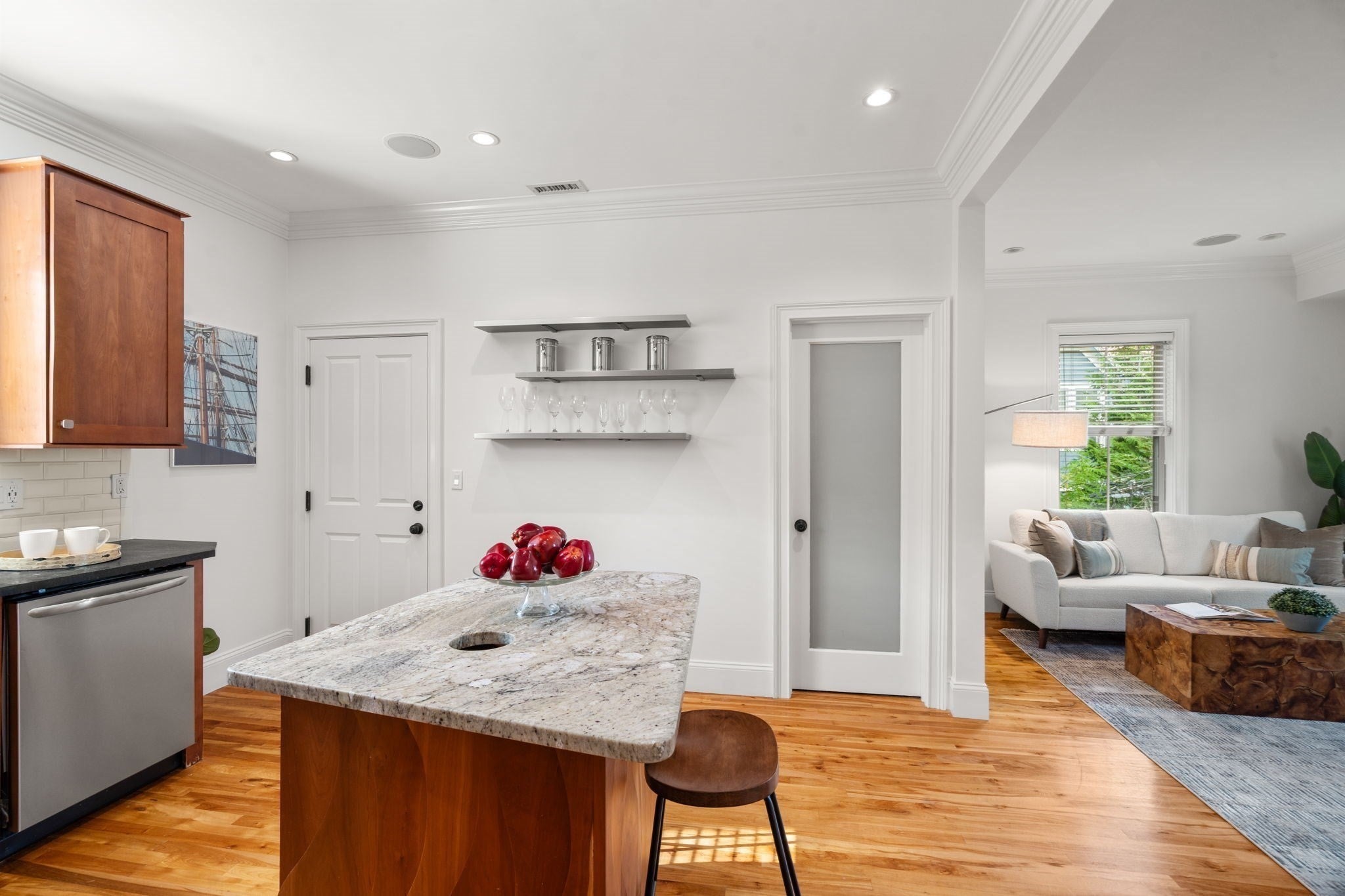 35 White Pl #3, Brookline, MA, 35 White Pl #3, Brookline, MA Photo #3