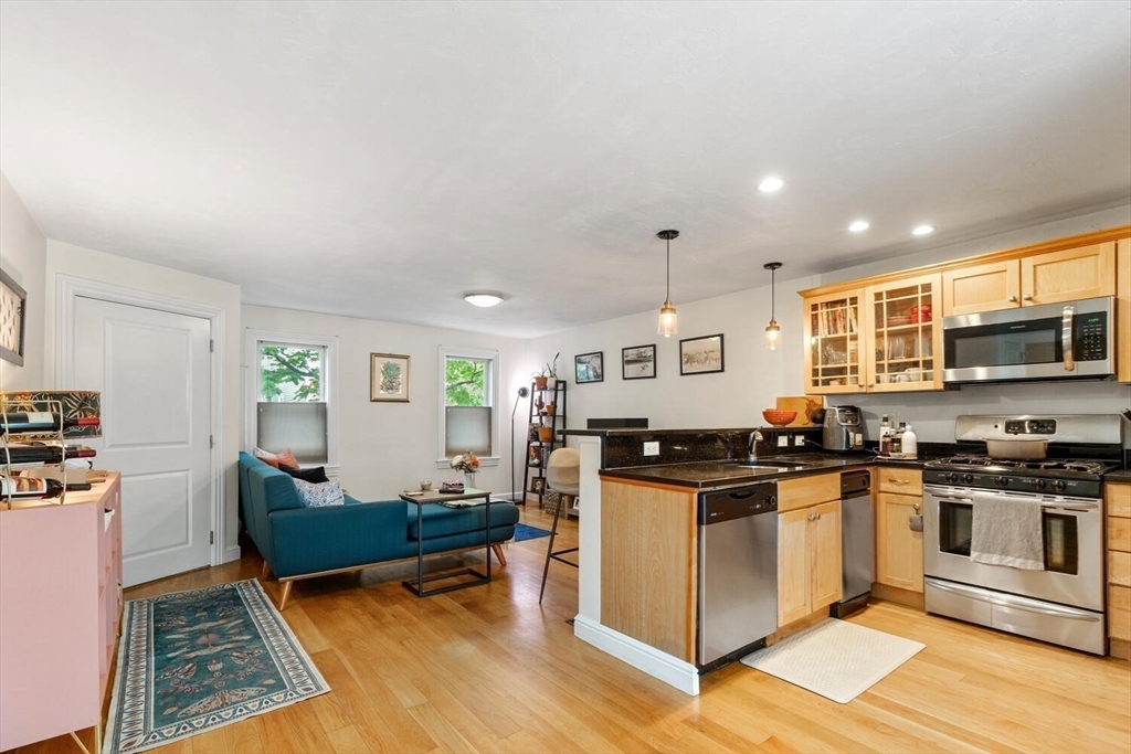 617-619 E. Second Street 1