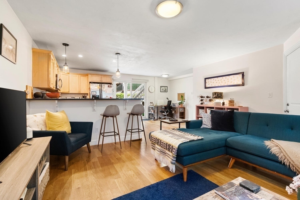 617-619 E. Second Street 1