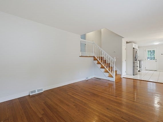 22 Poskus St