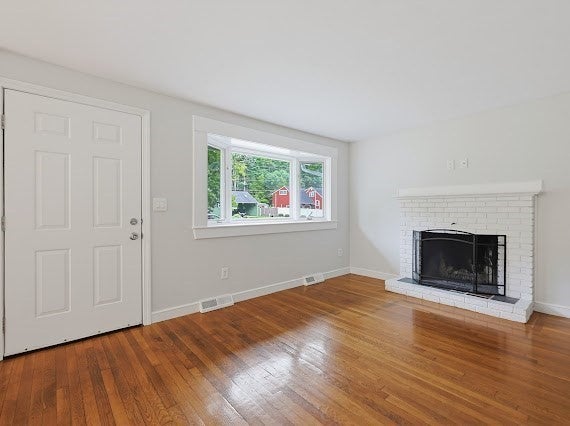 22 Poskus St