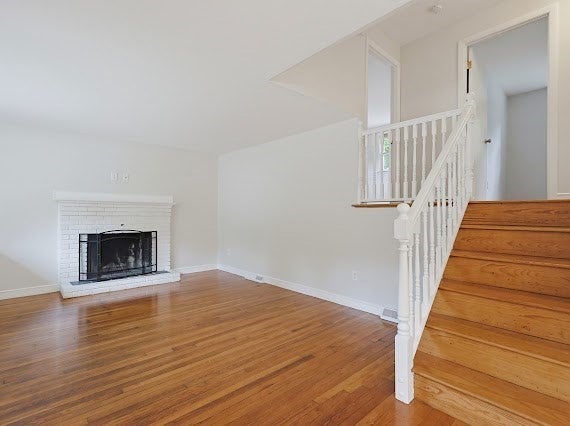22 Poskus St