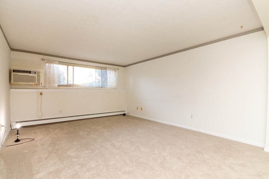 3 Endicott Street 01