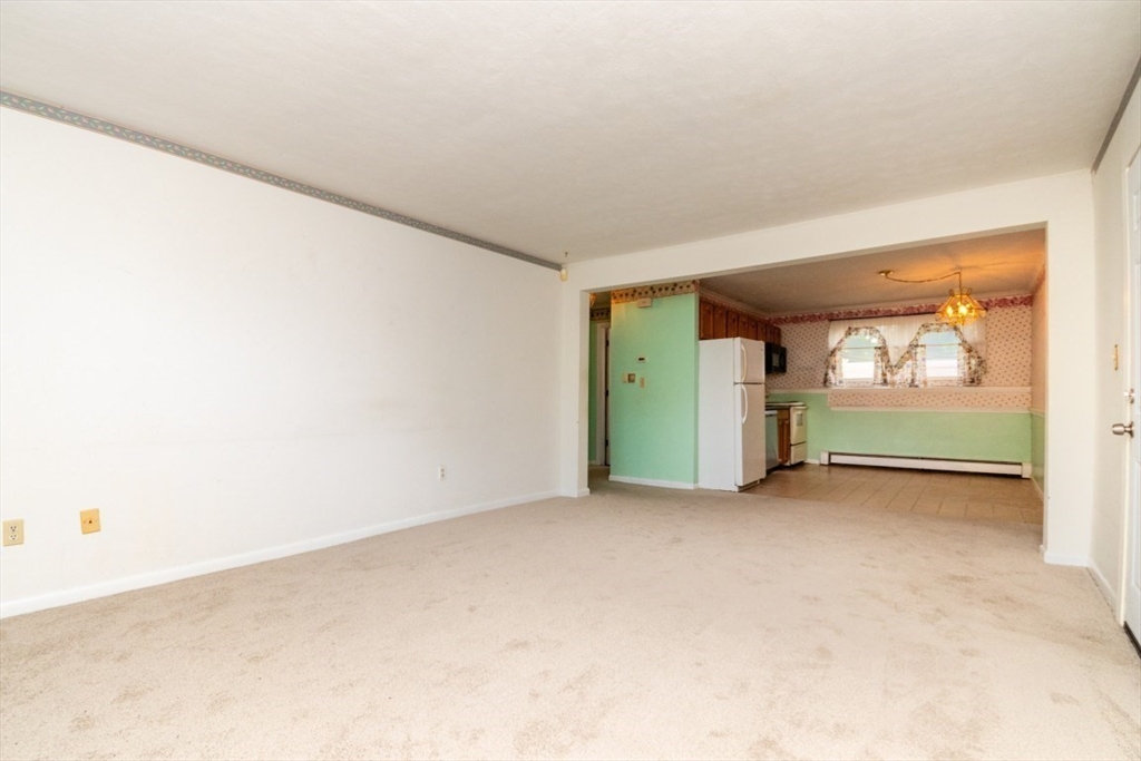 3 Endicott Street 01