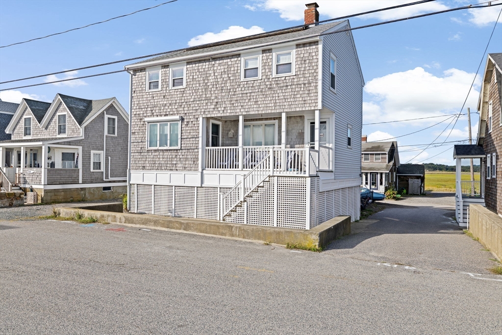 151 Glades Rd