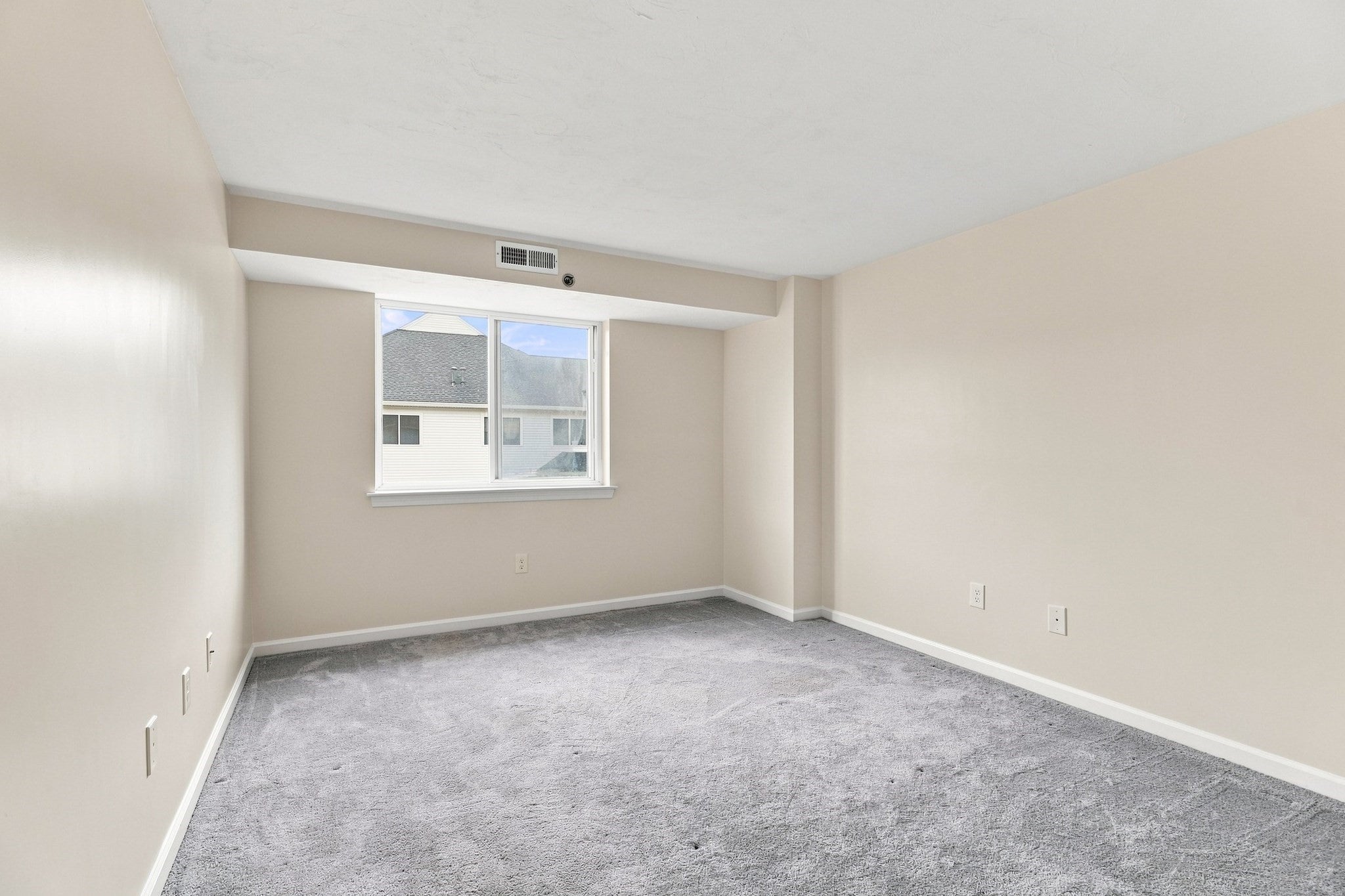 360 Littleton Road #H1, Chelmsford, MA, 360 Littleton Road #H1, Chelmsford, MA Photo #16