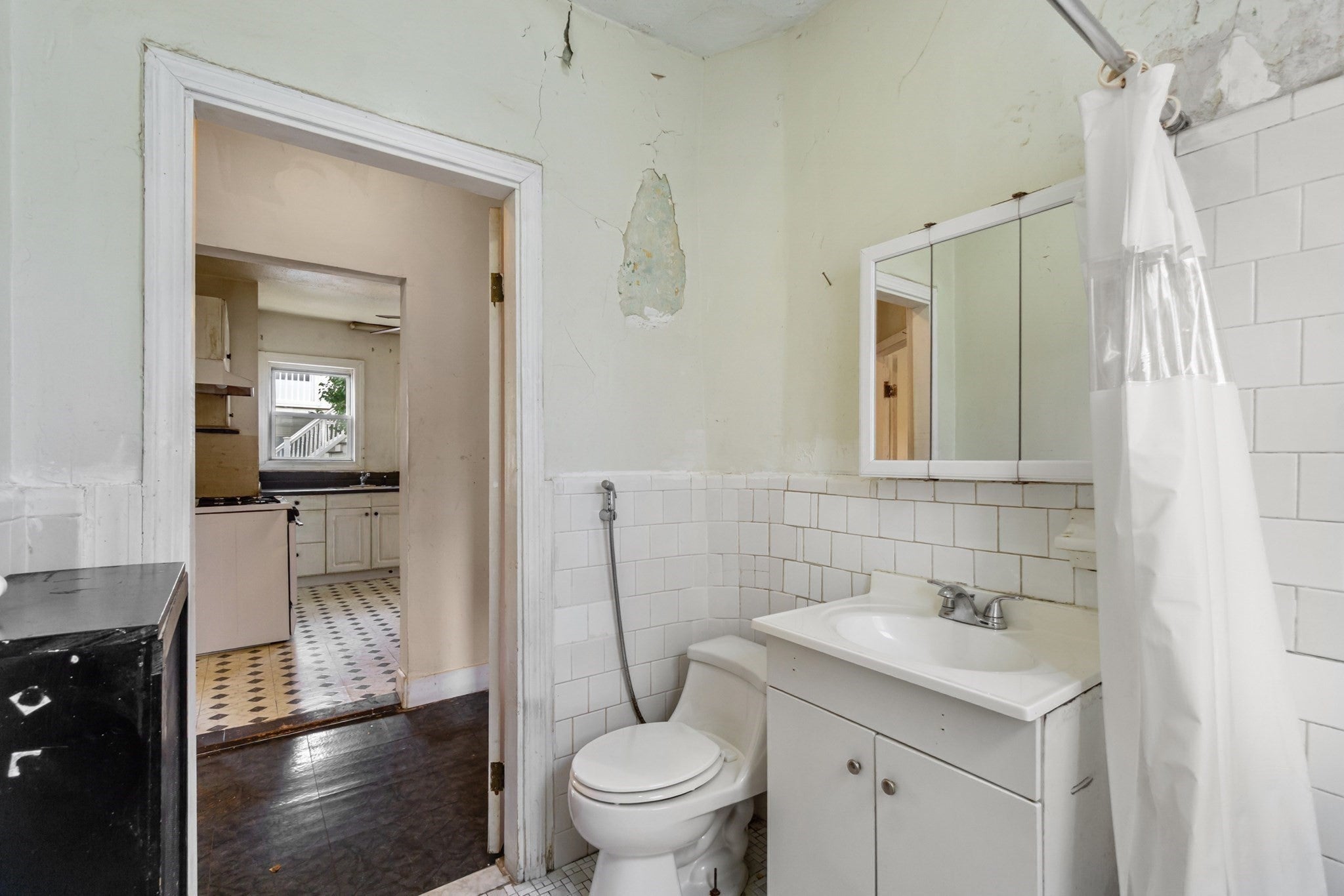 126 Belgrade Avenue #1, Boston, MA Photo #23