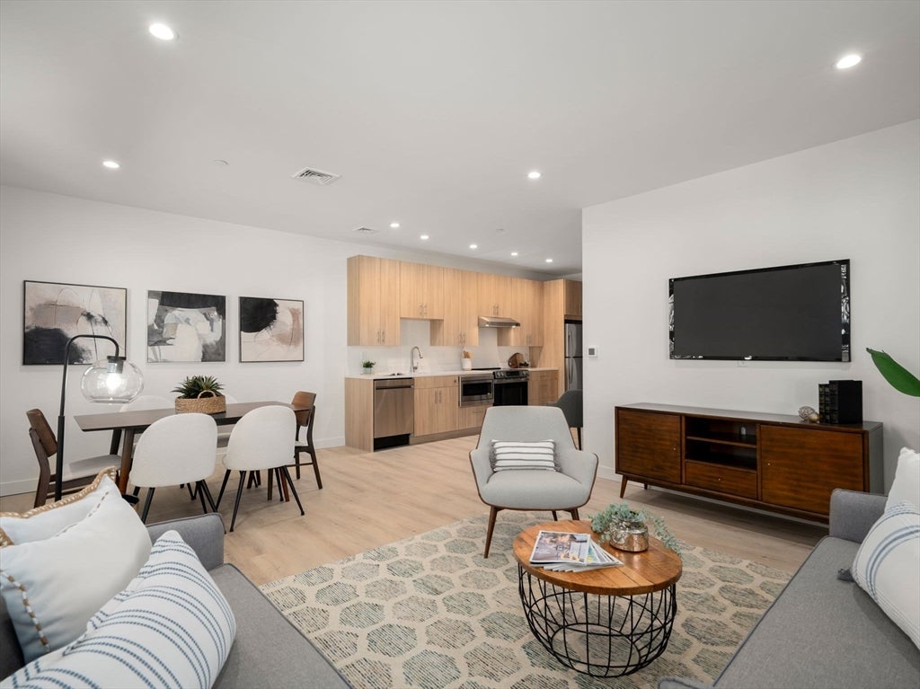 1151 Walnut ST #301, Newton, MA Photo #8