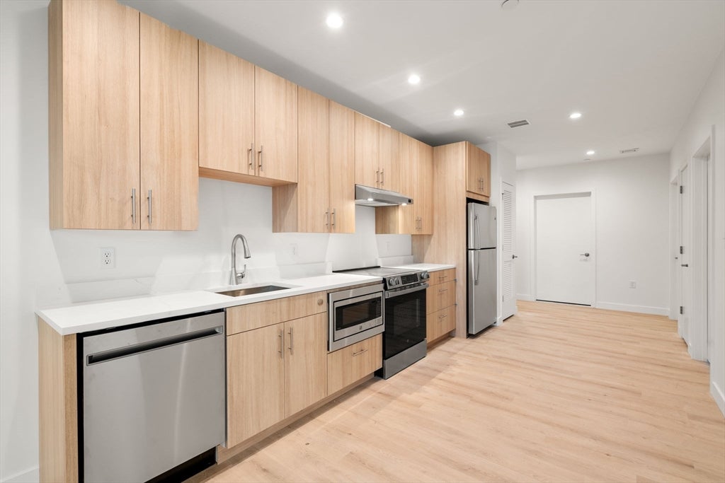1151 Walnut ST #301, Newton, MA Photo #16