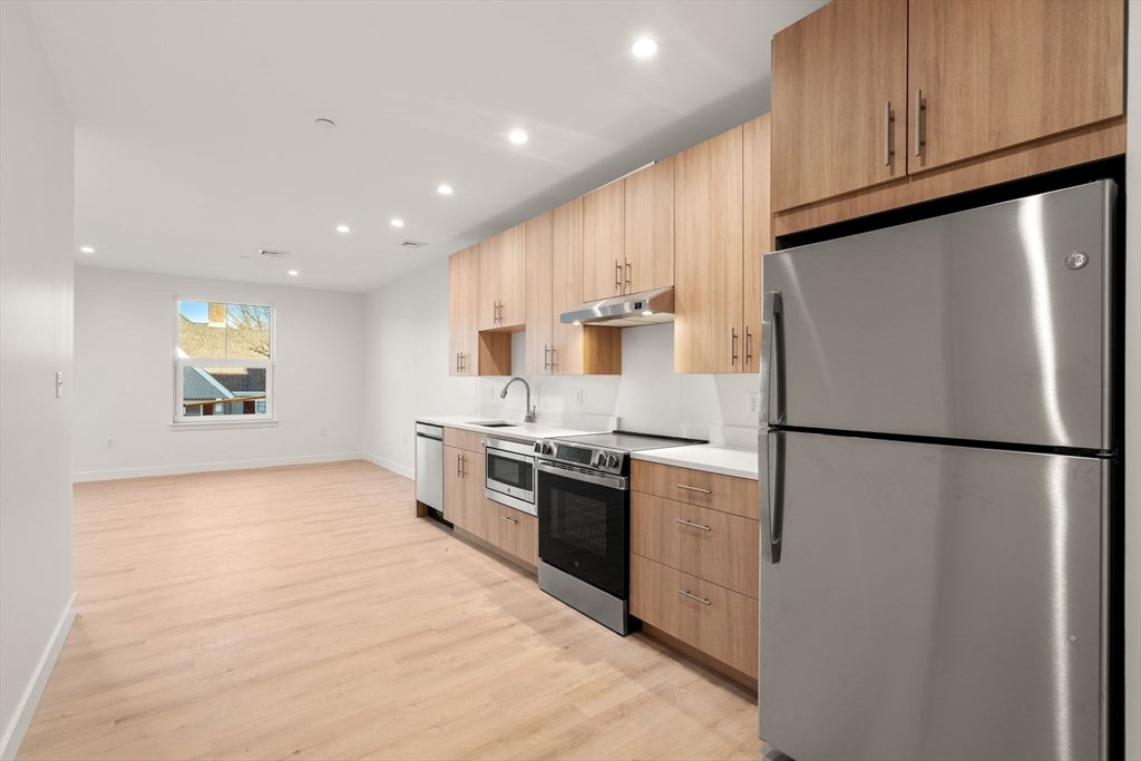 1151 Walnut ST #301, Newton, MA Photo #17
