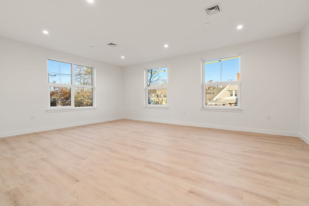 1151 Walnut ST #301, Newton, MA Photo #19
