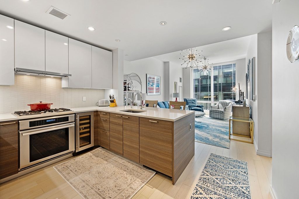 Photo of 1 Franklin St #1002, Boston, MA 02110 (MLS # 73504191)