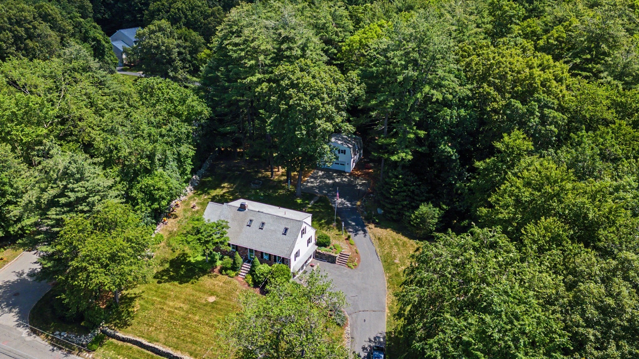 42 Ball St, Northborough MA 01532