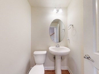 Sudbury, Massachusetts 01776, United States, 3 Bedrooms Bedrooms, ,3 BathroomsBathrooms,Residential,Active,152412