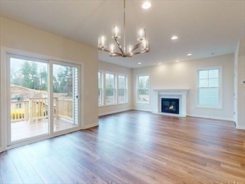 Sudbury, Massachusetts 01776, United States, 3 Bedrooms Bedrooms, ,3 BathroomsBathrooms,Residential,Active,152412