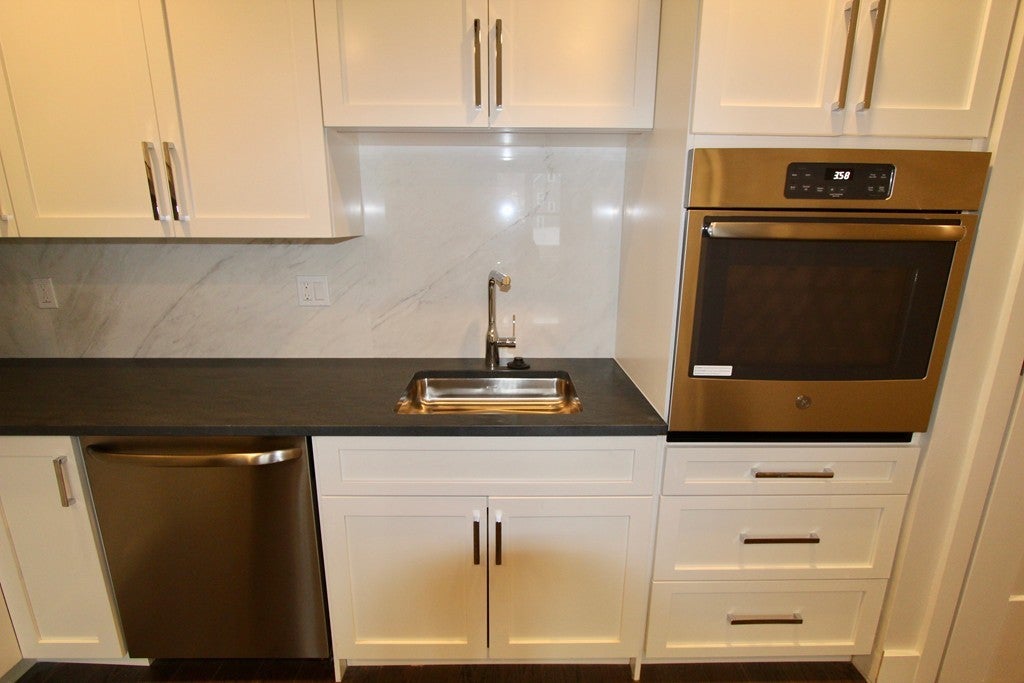 434 Mcgrath Highway #213, Somerville, MA, 434 Mcgrath Highway #213, Somerville, MA Photo #4