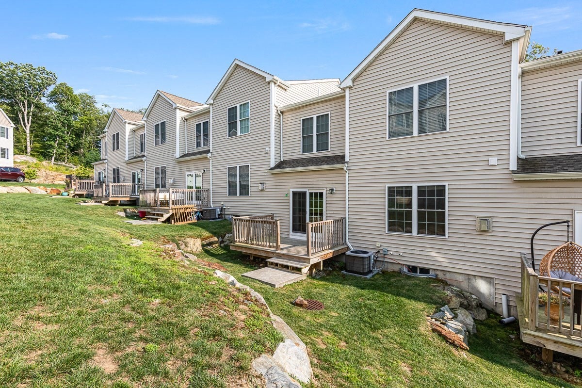 102 Hunting Hill Dr #102, Cumberland, RI Photo #32