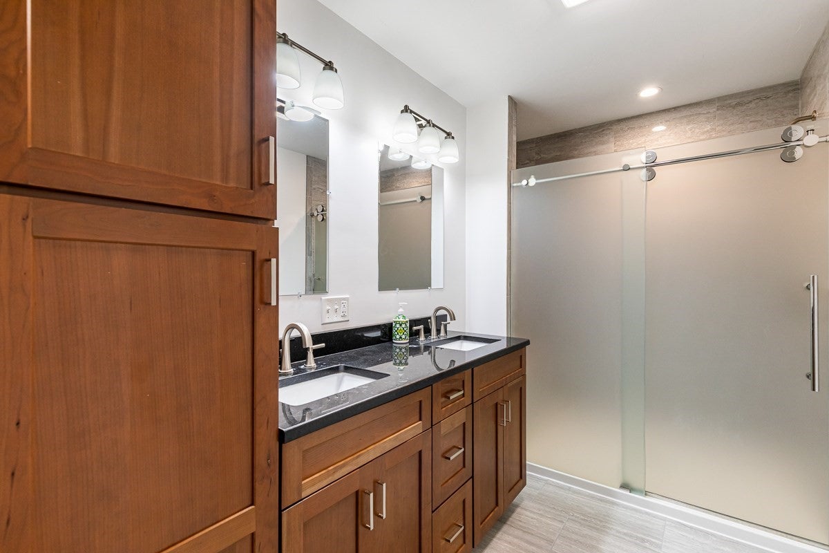 102 Hunting Hill Dr #102, Cumberland, RI Photo #25