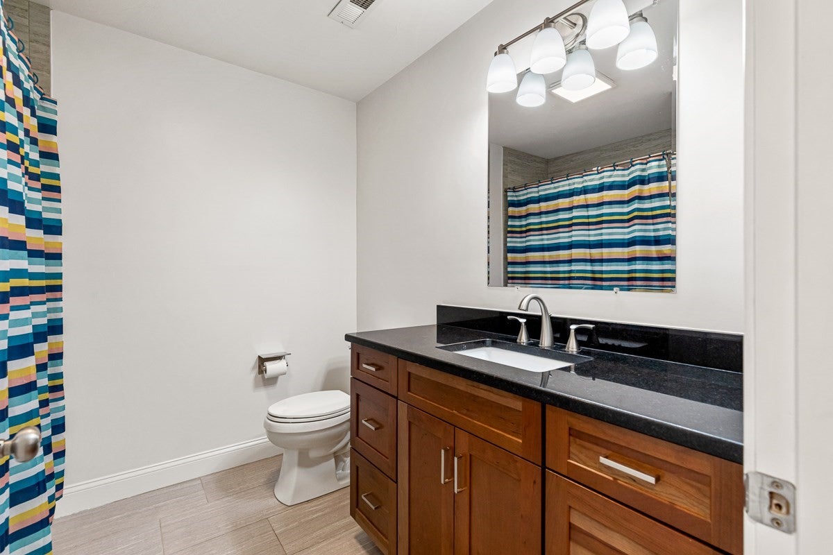 102 Hunting Hill Dr #102, Cumberland, RI Photo #29