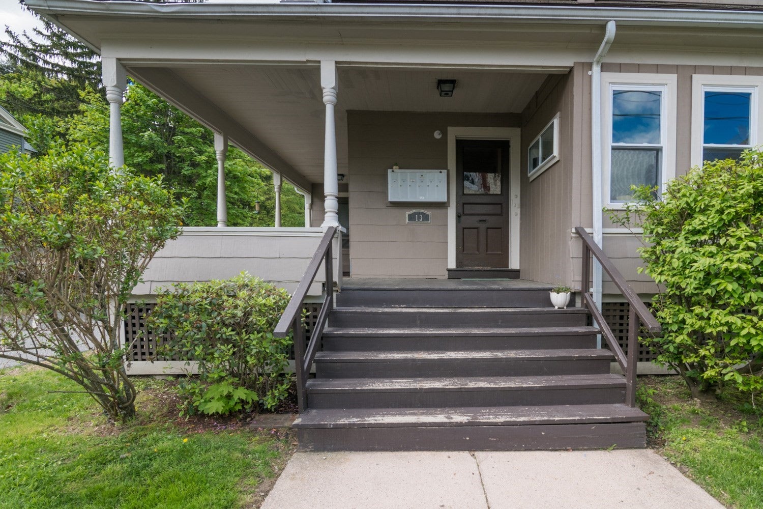 13 Munroe St