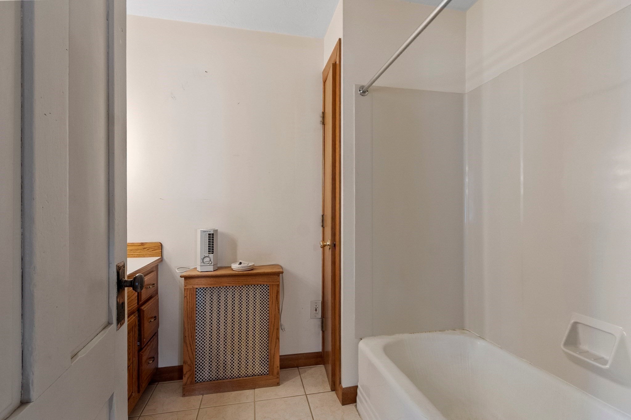265 Pine St, Gardner, MA, 265 Pine St, Gardner, MA Photo #16