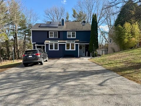 Photo of 22 Gates Road #B, Worcester, MA 01603 (MLS # 73500177)