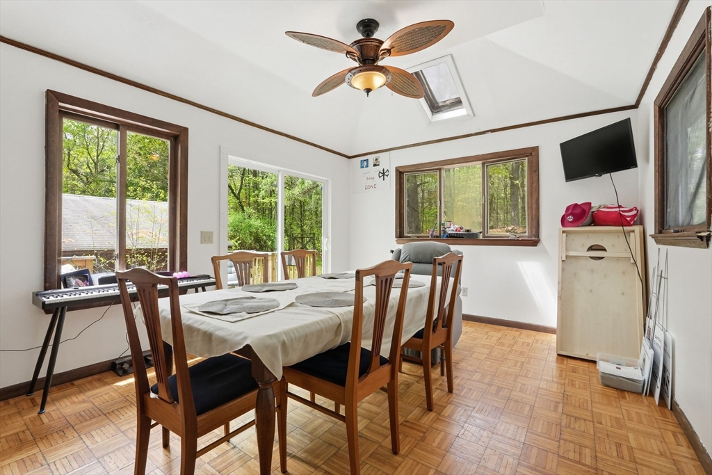390 State St, Amherst, MA, 390 State St, Amherst, MA Photo #16