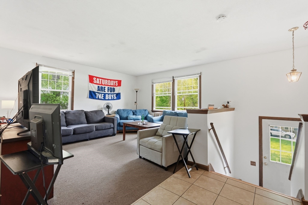 390 State St, Amherst, MA, 390 State St, Amherst, MA Photo #8