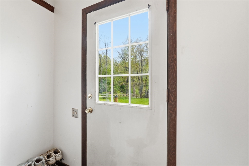 390 State St, Amherst, MA, 390 State St, Amherst, MA Photo #7