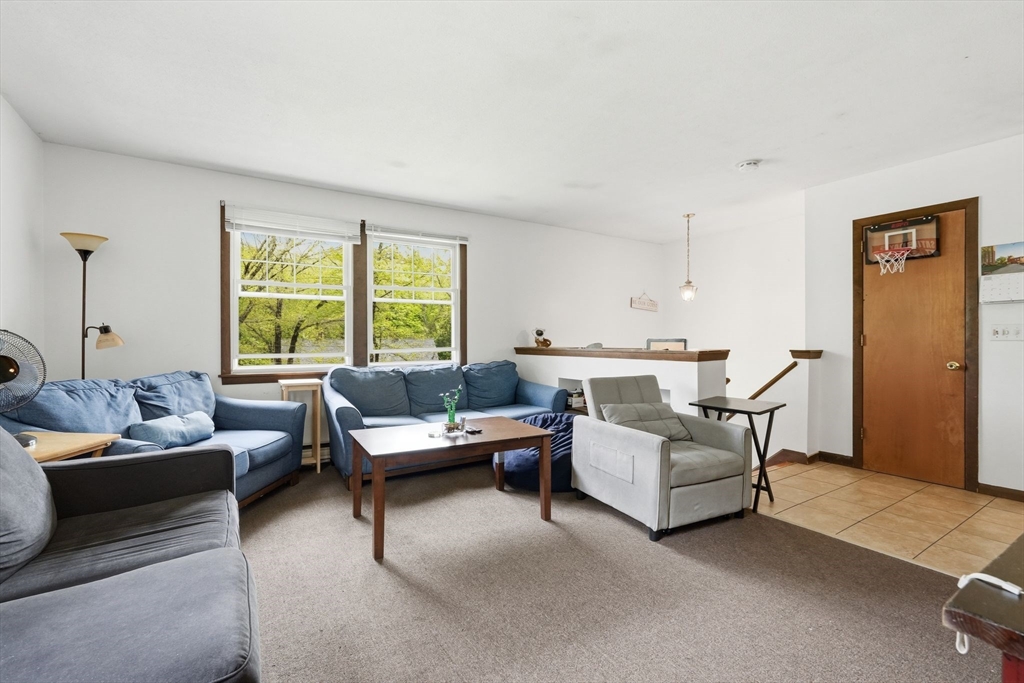 390 State St, Amherst, MA, 390 State St, Amherst, MA Photo #9