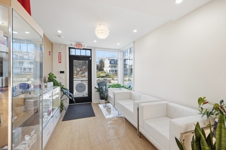 175 George Washington Blvd. 1