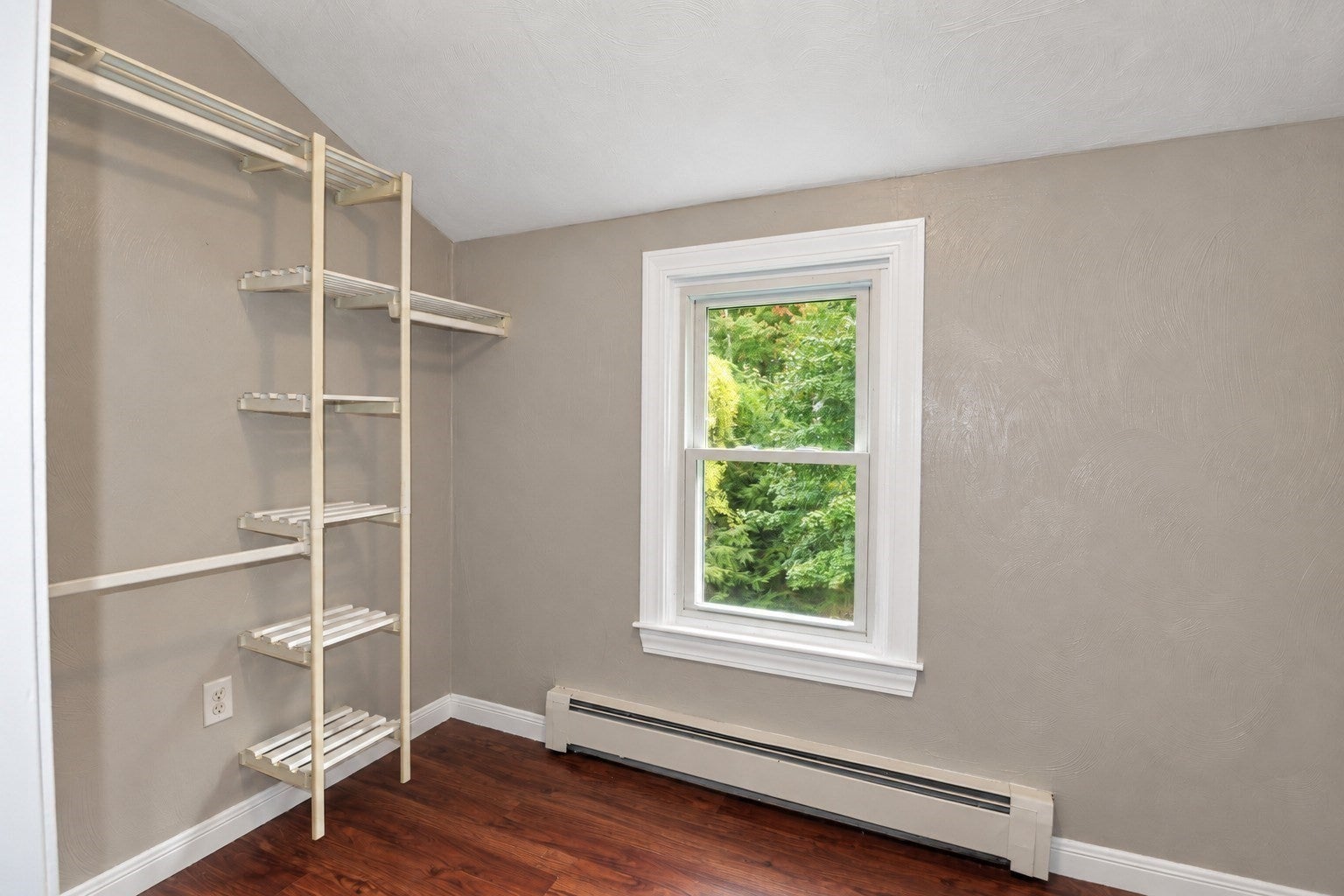 33 Summer St, Tyngsborough, MA, 33 Summer St, Tyngsborough, MA Photo #20
