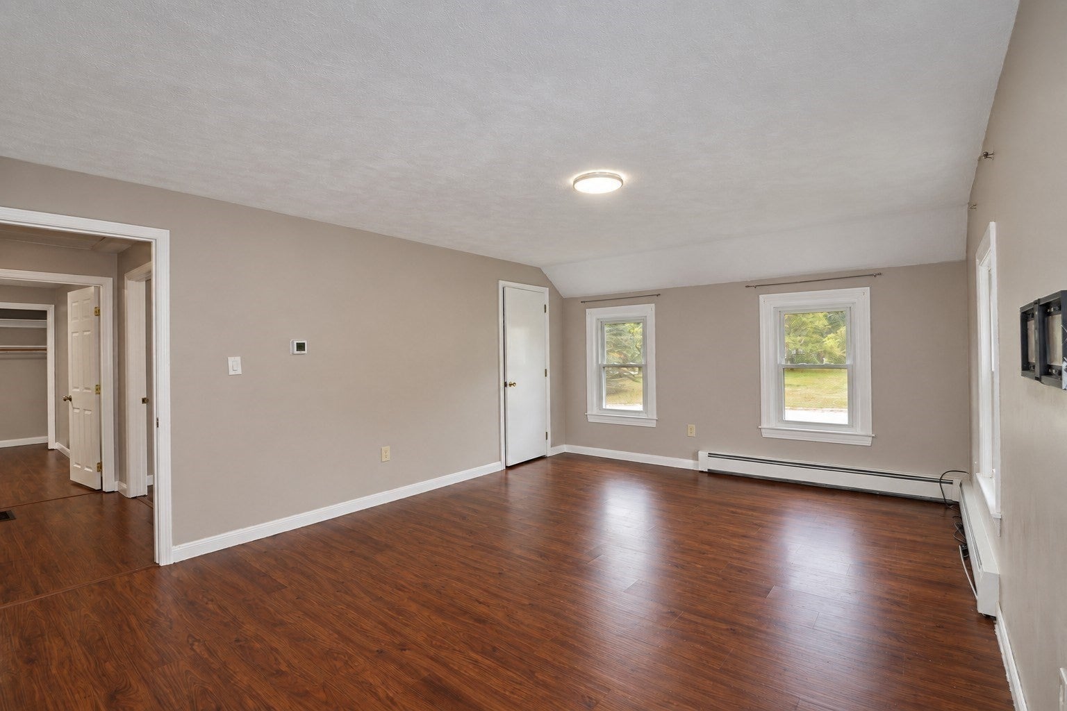 33 Summer St, Tyngsborough, MA, 33 Summer St, Tyngsborough, MA Photo #17