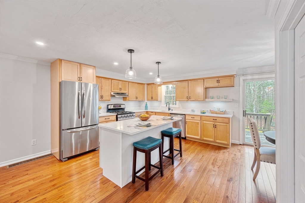 547 Washington B18