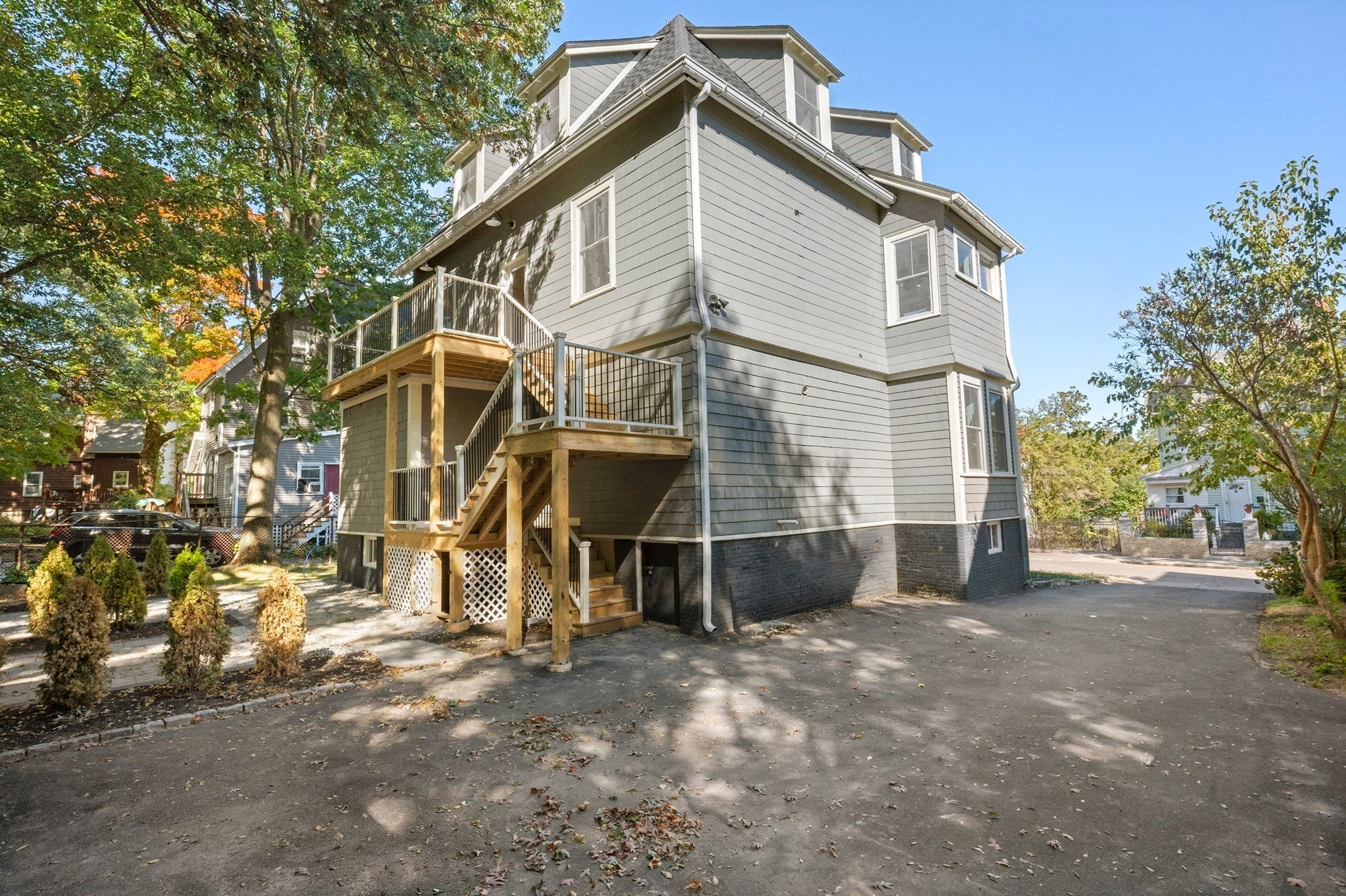 5 Ware St
