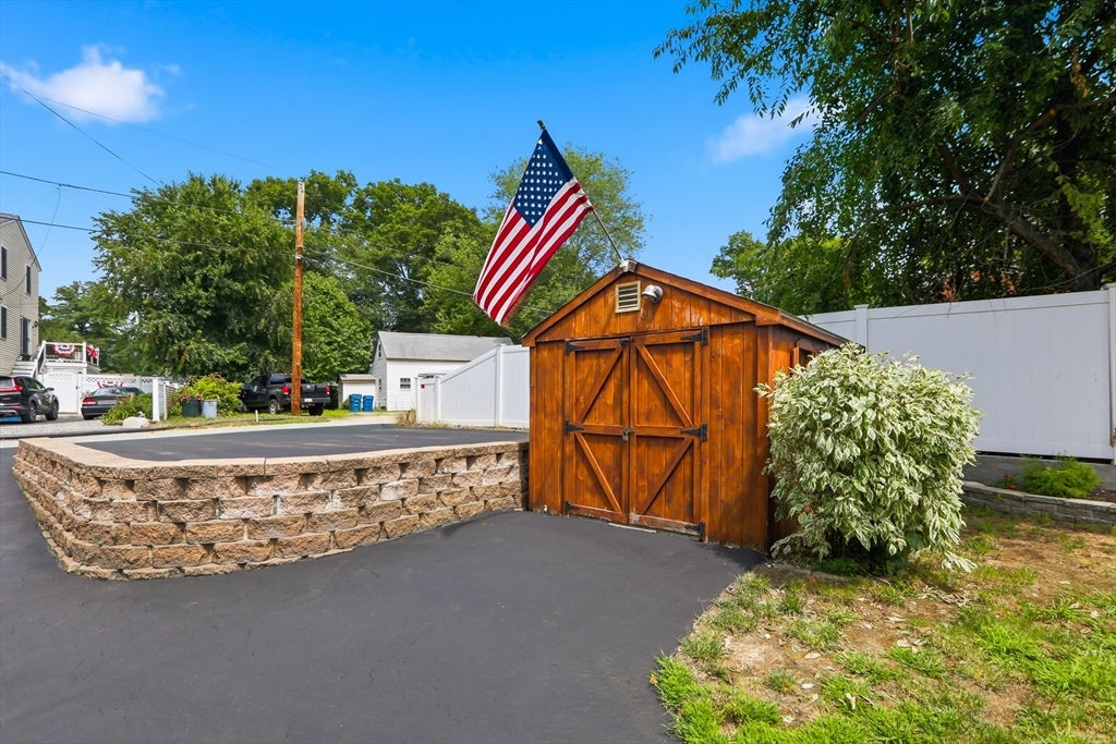 1 Oak St, Tewksbury, MA, 1 Oak St, Tewksbury, MA Photo #28