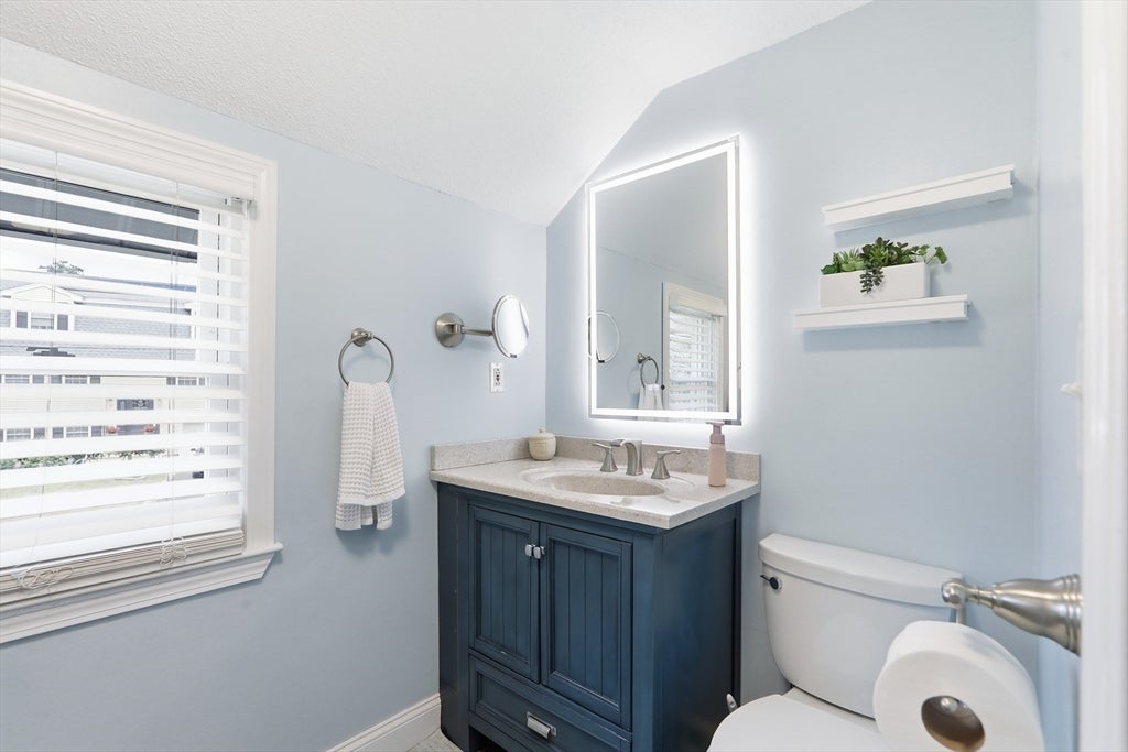 1 Oak St, Tewksbury, MA, 1 Oak St, Tewksbury, MA Photo #23
