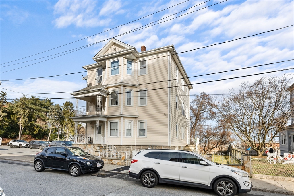 200 Essex St