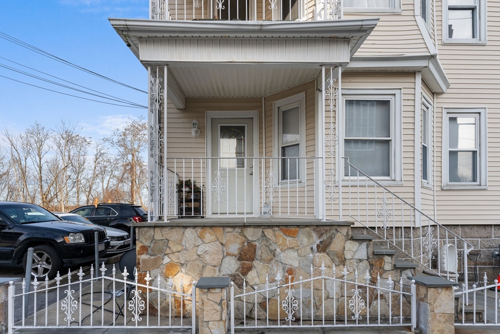 200 Essex St