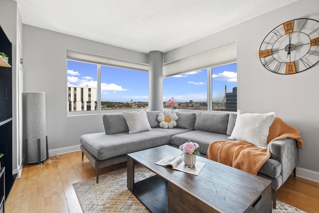 8-10 Museum Way 1429