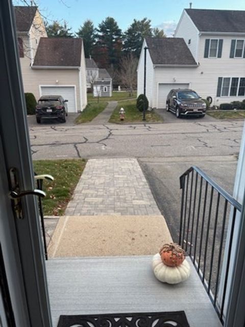 26 Jessica Cir 26 Pembroke MA 02359